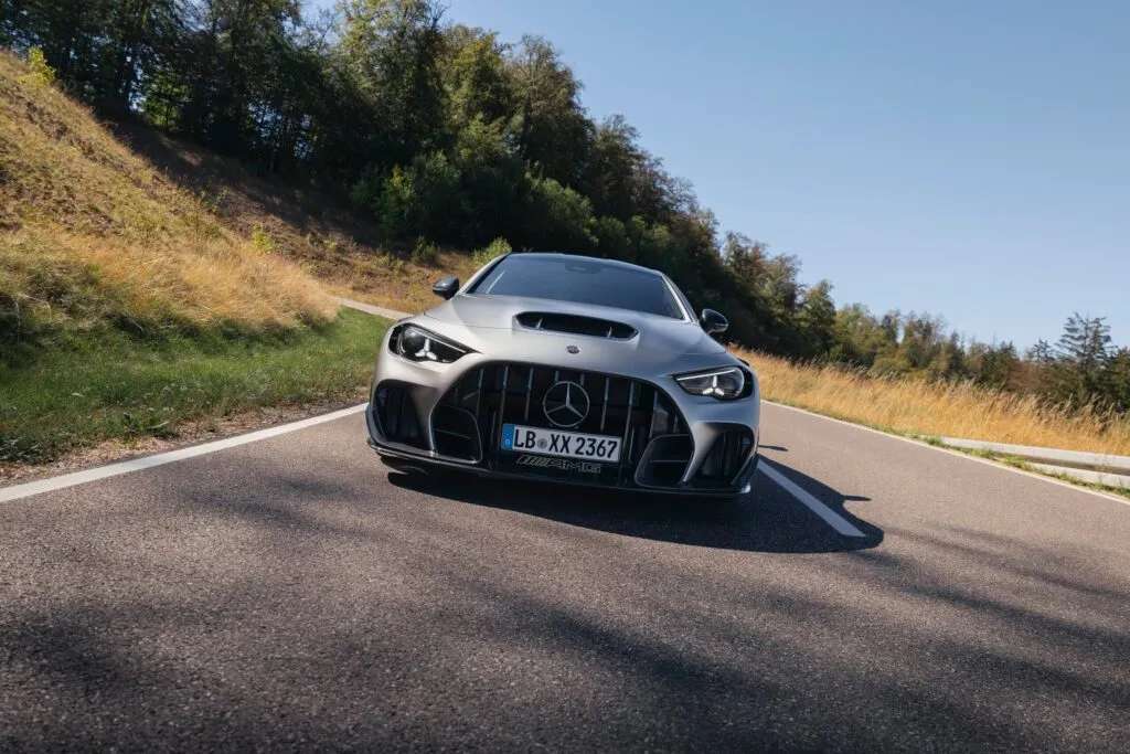 Mercedes-AMG CLE 646 é uma bomba e só vão construir 30 – Observador