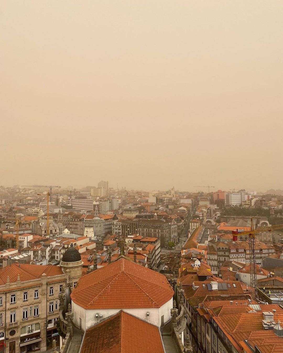 Chuva de barro em Portugal