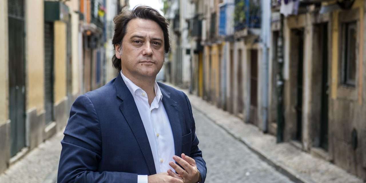 Para o ex-presidente do IEFP, os partidos da esquerda pesam nas decisões políticas do Governo