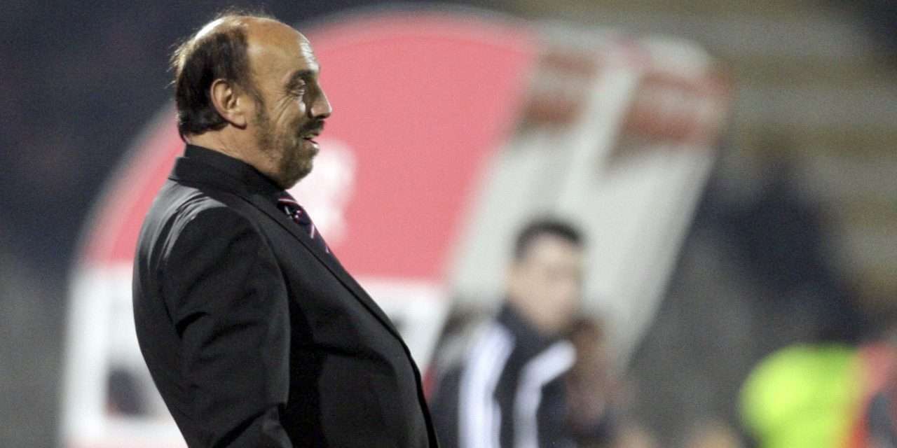 Manuel Cajuda, 65 anos de idade e 20 épocas como treinador de 1.ª divisão, com um total de 518 jogos