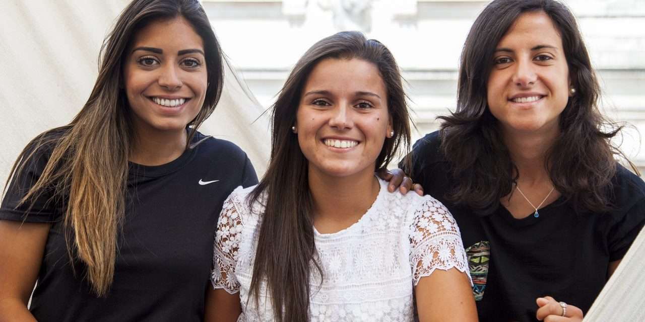 Suzane Pires, Mónica Mendes e Dolores Silva, jogadoras da seleção nacional feminina