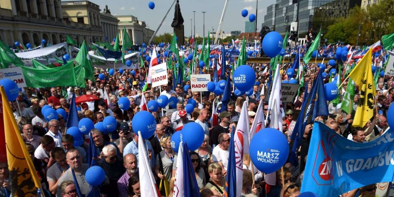 A Marcha pela Liberdade, um protesto organizado pela Plataforma Cívica, principal partido da oposição