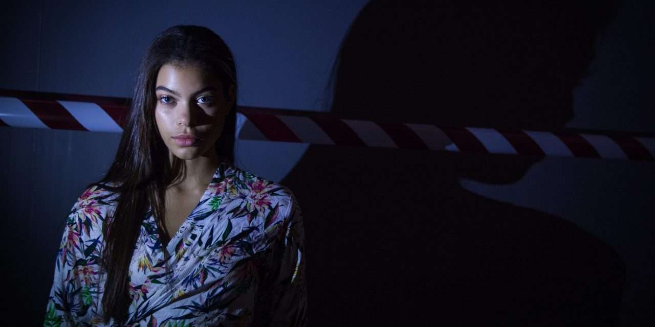 Zara Bicha tem 17 anos e uma carreira de modelo promissora pela frente. É um dos 10 jovens talentos com quem falámos nos bastidores desta ModaLisboa.