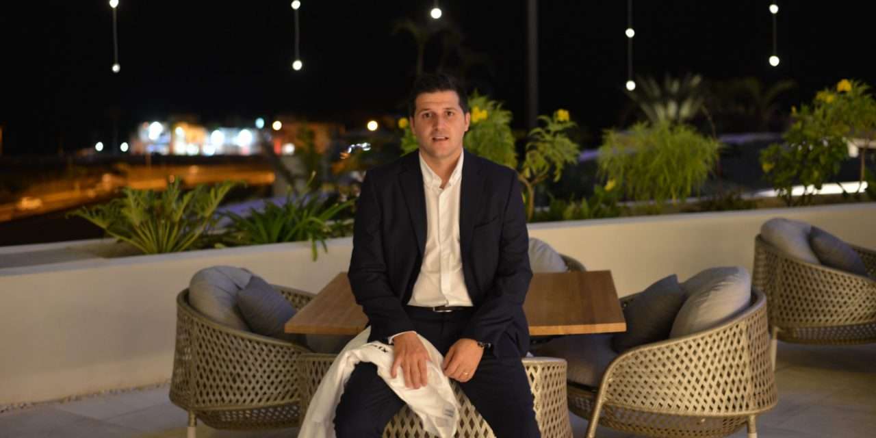 O chef João Oliveira, fotografado depois da Gala Michelin, em Tenerife, já no hotel onde estava alojado