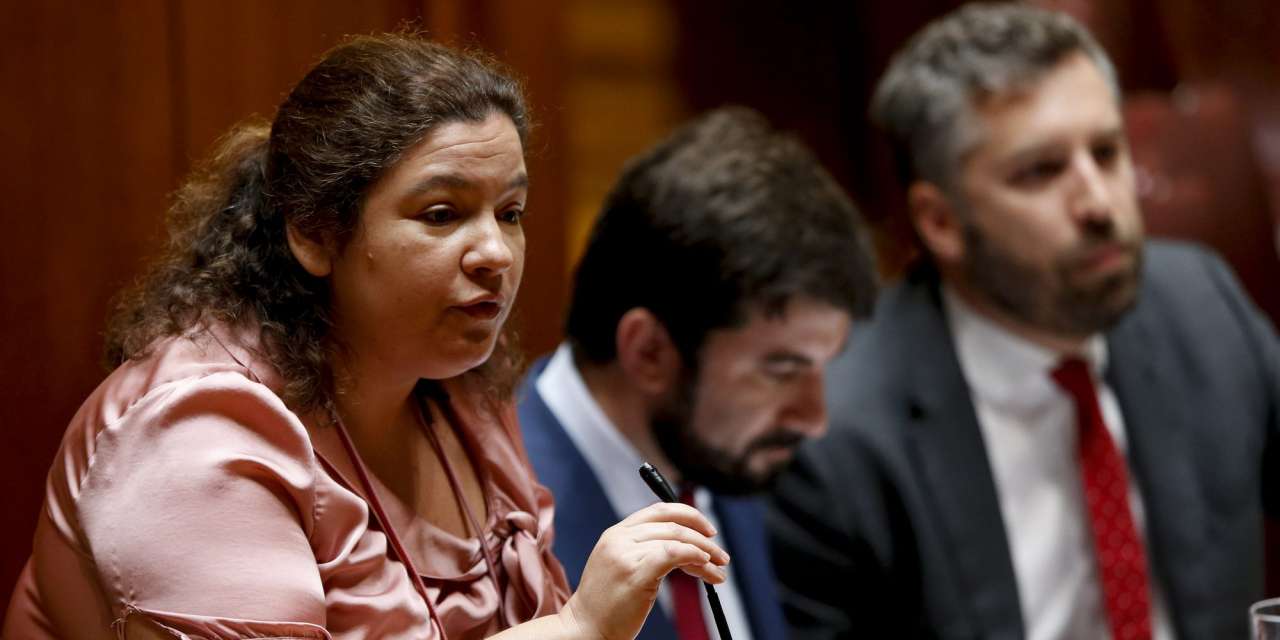 Alexandra Leitão reuniu-se na quinta-feira pela primeira vez com os sindicatos da Função Pública