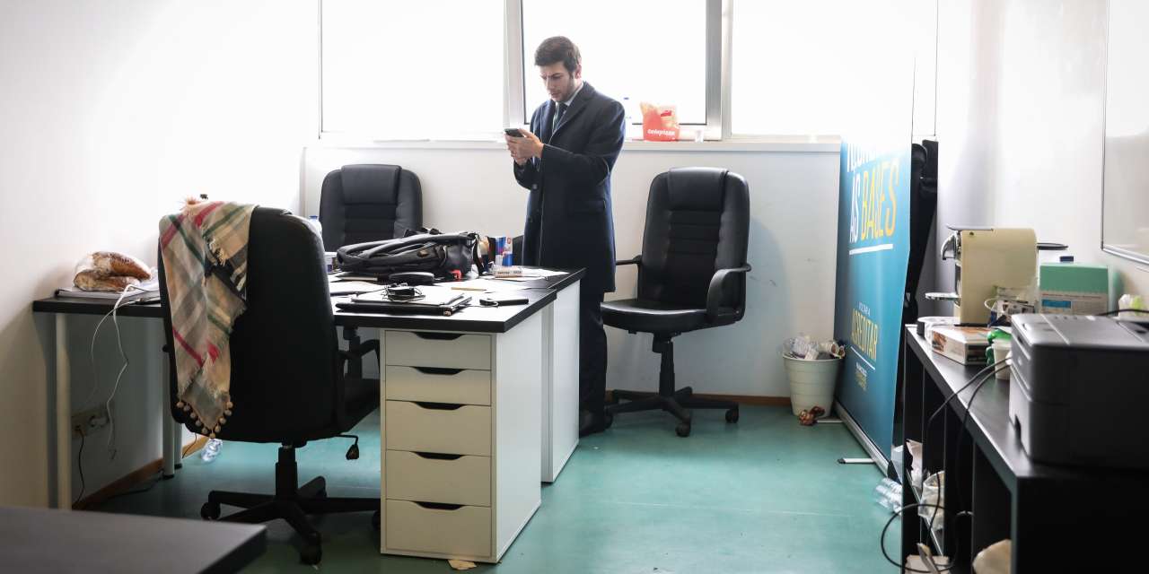 Francisco Rodrigues dos Santos nos bastidores do Congresso do CDS