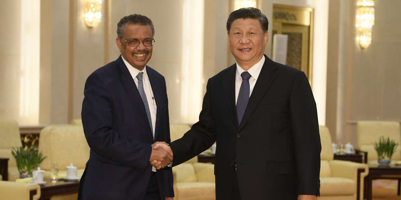 Tedros Adhanom Ghebreyesu encontrou-se com Xi Jinping em Pequim, a 28 de janeiro, numa altura em que o novo coronavírus afetava quase exclusivamente a China