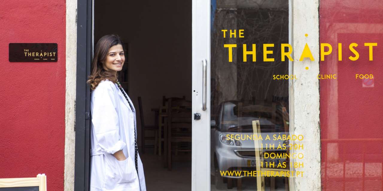 Joana Teixeira, antes da crise, no restaurante da Lx Factory, em Lisboa