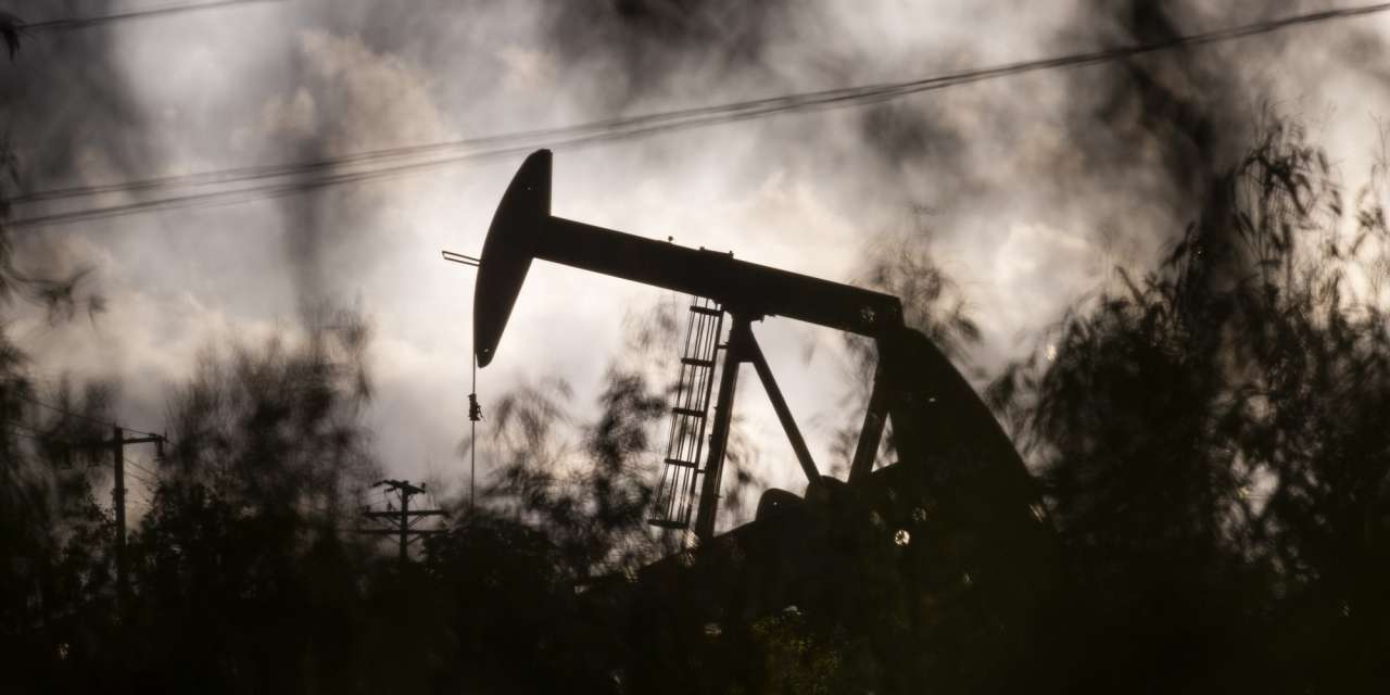 Na segunda-feira, o preço do barril do crude que serve de referência para o mercado nos EUA -- caiu mais de 50 dólares e chegou a atingir os 37 dólares negativos