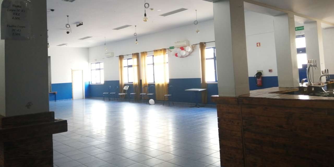 Autoridades de saúde continuam a rastrear todos os contactos de quem esteve na festa, a 7 de junho