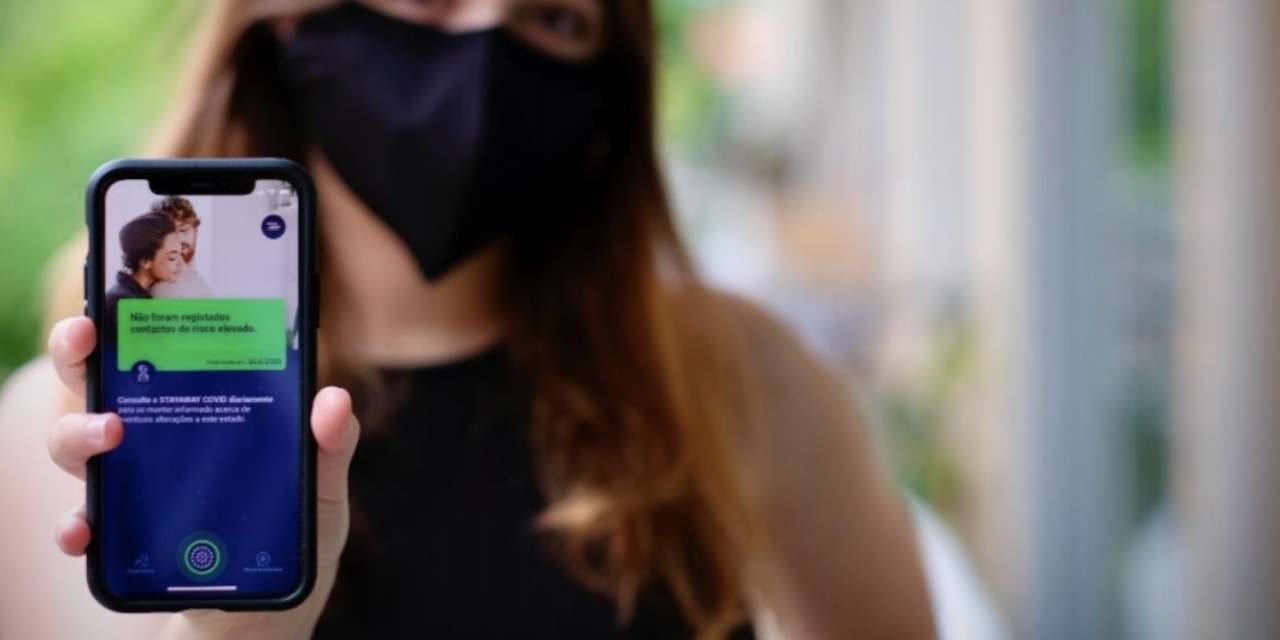 A app Stayaway já teve várias datas de lançamento. Outros países lançaram apps, mas a maioria das populações não tem feito a instalação