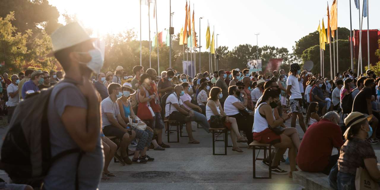Um dos momentos mais complicados para a organização foi quando houve um ajuntamento em torno do debate sobre humor e política com Ricardo Araújo Pereira