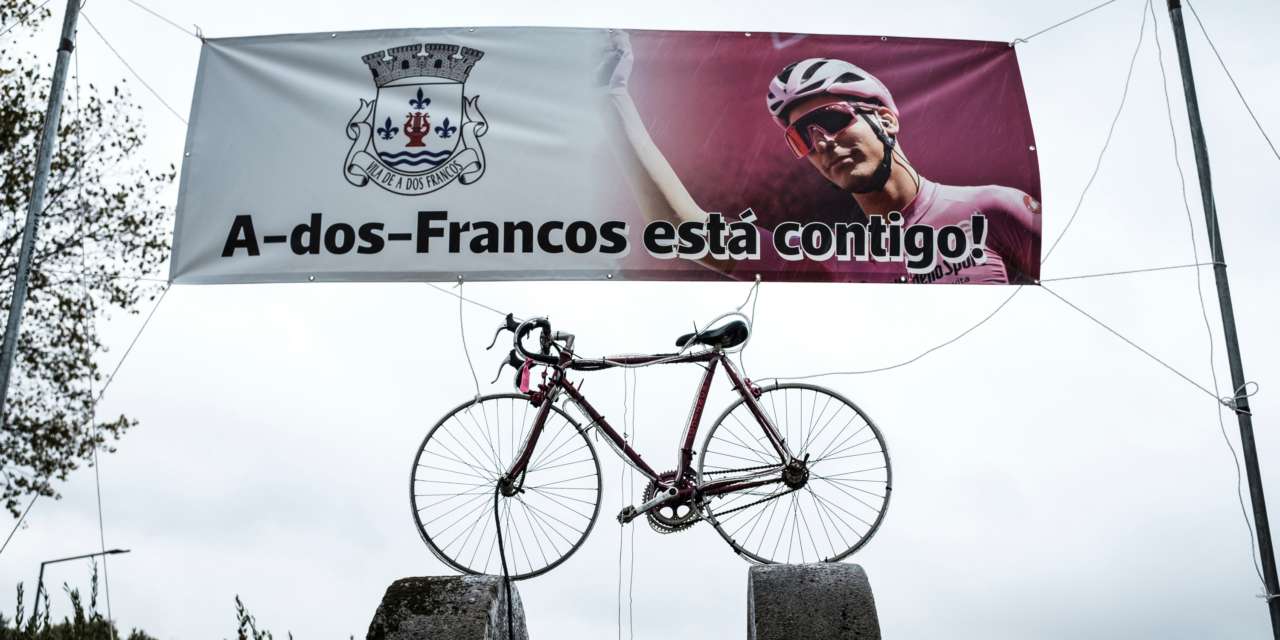 A entrada de A-dos-Francos, terra de João Almeida