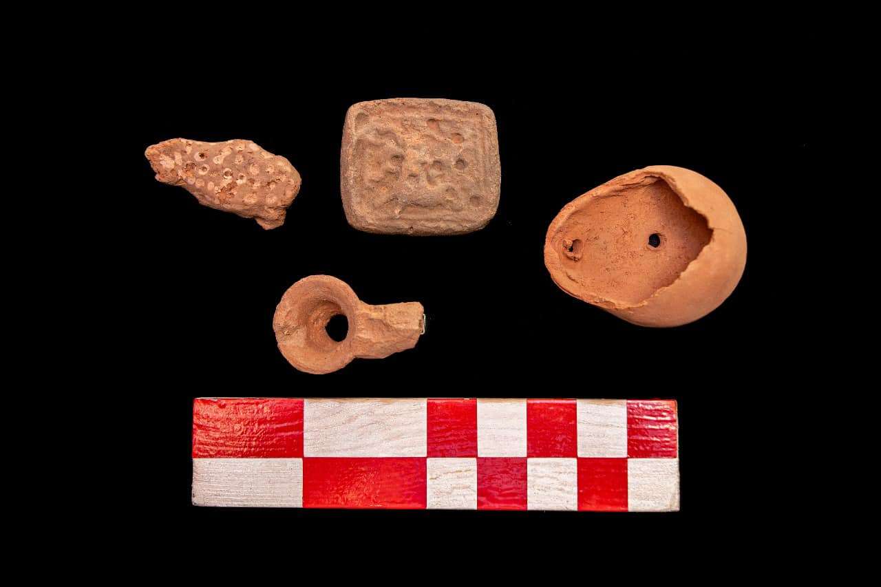 Artefactos encontrados em Sohag no Egito
