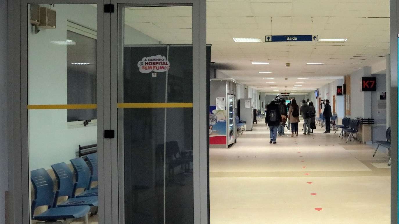 Área do Hospital de São João reservada à vacinação, Porto, 26 de dezembro de 2020, A campanha de vacinação contra a covid-19 arranca no domingo em Portugal, à semelhança de outros países da União Europeia, a vacina é facultativa, gratuita e universal, sendo assegurada pelo SNS. MANUEL FERNANDO ARAÚJO/LUSA