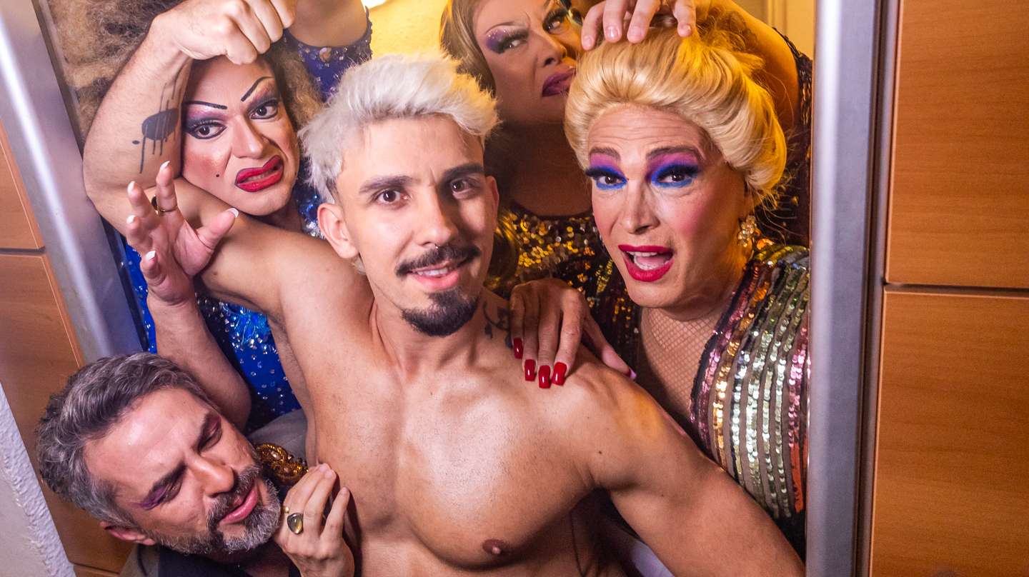 Espectáculo Gongada Drag Brasil LGBT