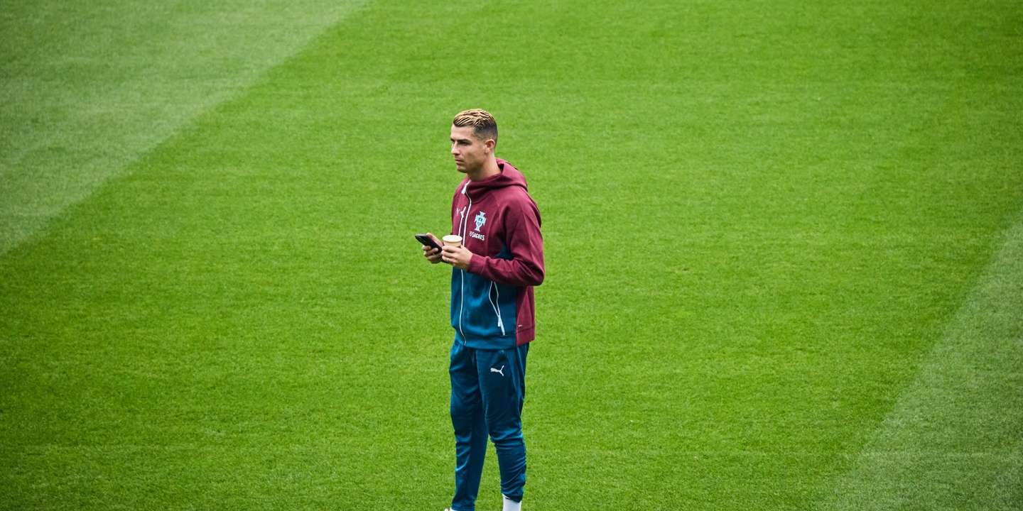 Depois de ter aquecido sem entrar frente à Noruega, Ronaldo não mais voltou a trabalhar no relvado com os companheiros e fintou aquilo que Jesus dissera uns minutos antes