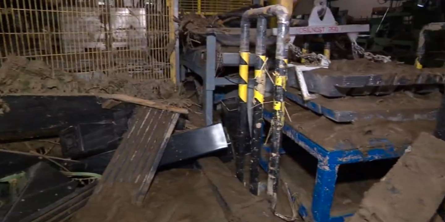 O Kanal A mostrou o estado em que ficou a fábrica
