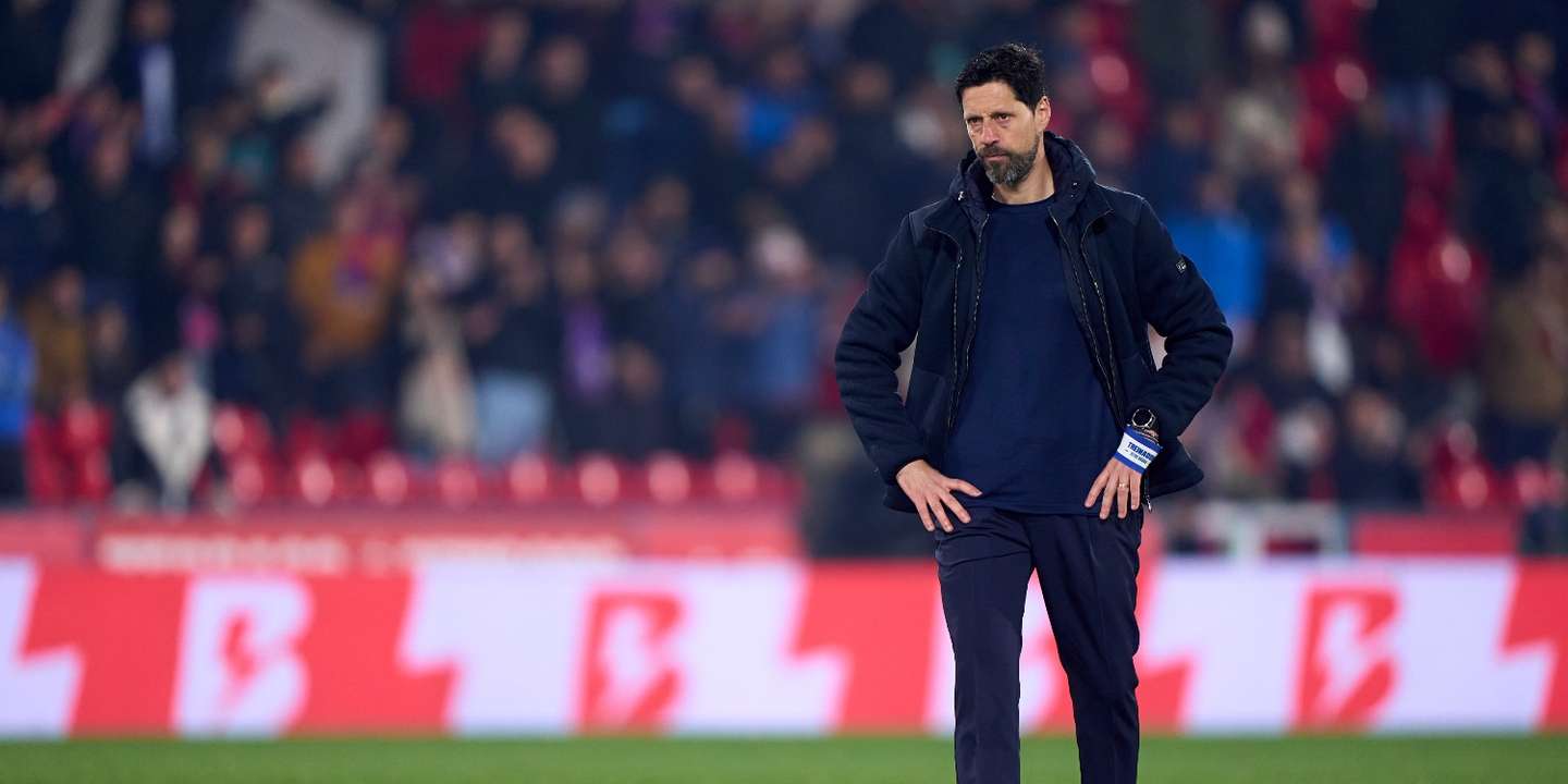 Vítor Bruno sofreu a terceira derrota seguida com o Gil Vicente, teceu duras críticas a Pepê na zona de entrevistas rápidas após o jogo e foi demitido durante a madrugada