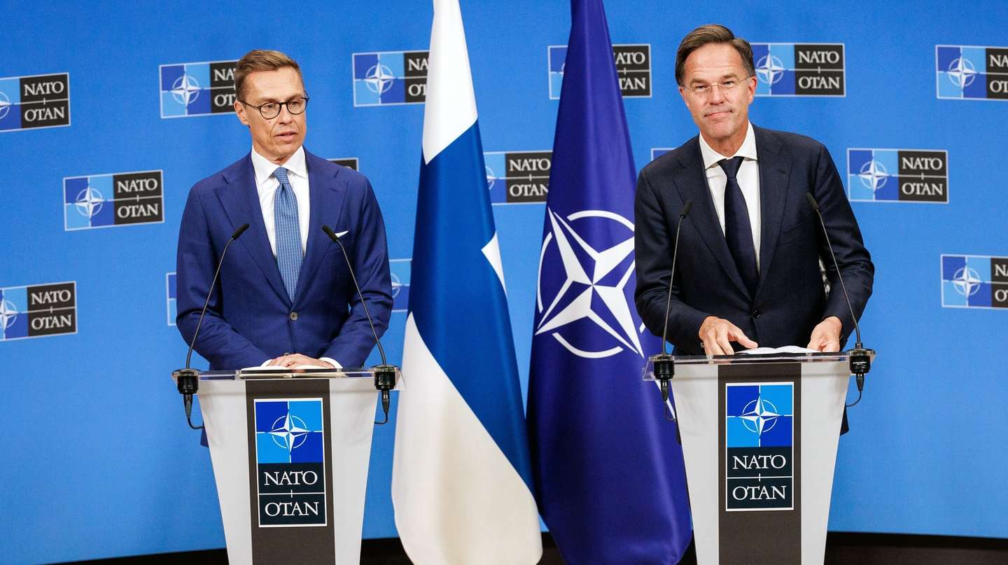 epa11649312 President of Finland, Alexander Stubb (L) and NATO Secretary General Mark Rutte (R) speak during a press conference at NATO Headquarters in Brussels, Belgium, 08 October 2024.  EPA/OLIVIER MATTHYS