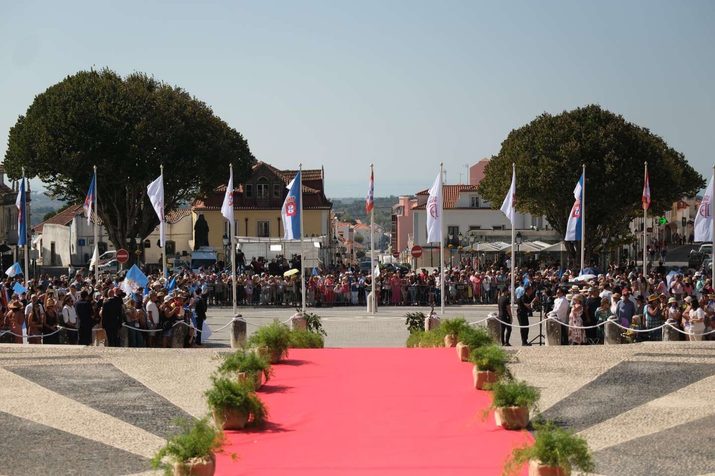 Casamento Real 7 de outubro 2023. Infanta Maria Francisca e Duarte de Sousa Araújo Martins. Cerimónia religiosa na Basílica de Mafra.