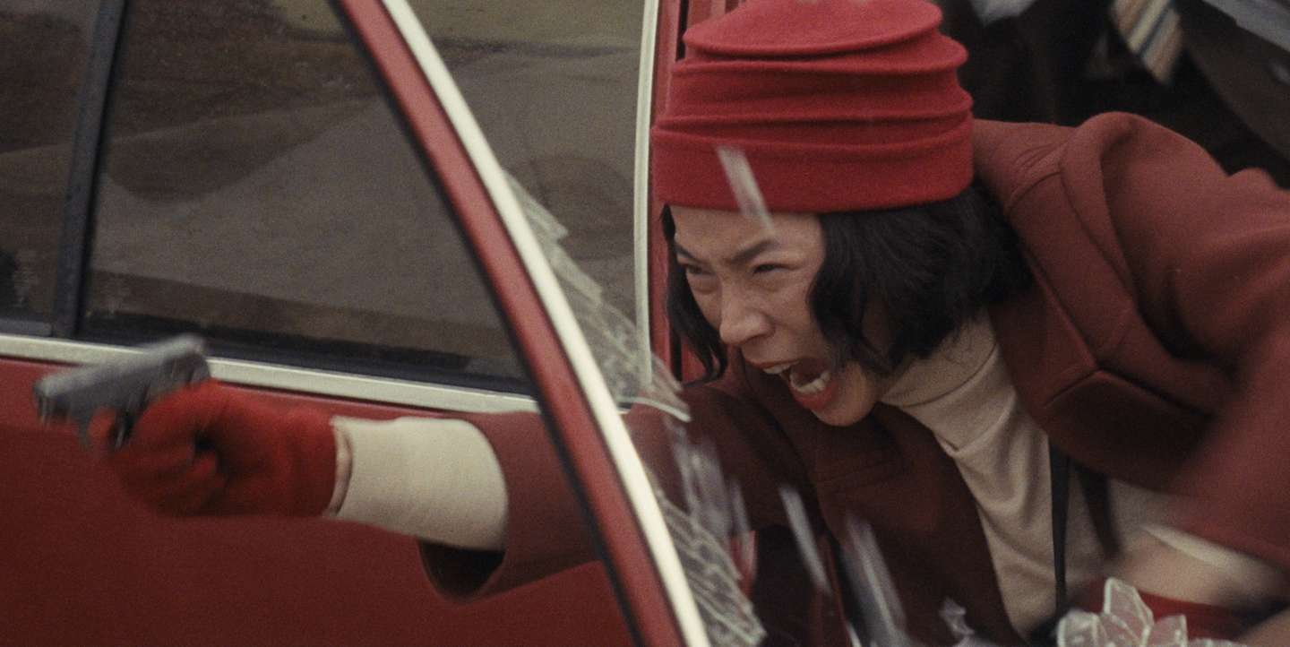 A personagem central do filme, Rosa, é interpretada com fulgor e garra por Jani Zhao