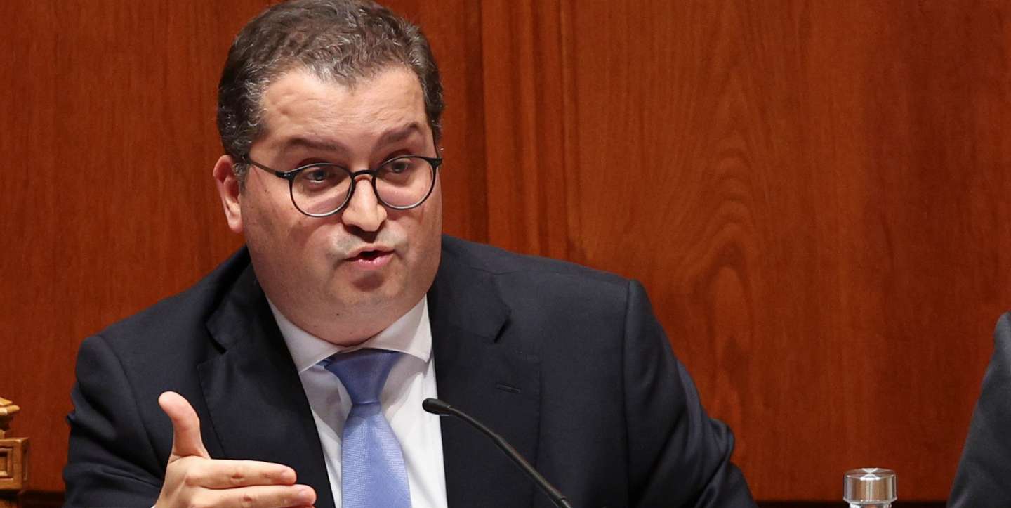 O ministro de Estado e das Finanças, Joaquim Miranda Sarmento, durante a sua audição no âmbito da apreciação, na generalidade, da Proposta de Lei n.º 26/XVI/1.ª (GOV) – Aprova o Orçamento do Estado para 2025, na Assembleia da República, em Lisboa, 28 de outubro de 2024.  ANDRÉ KOSTERS/LUSA