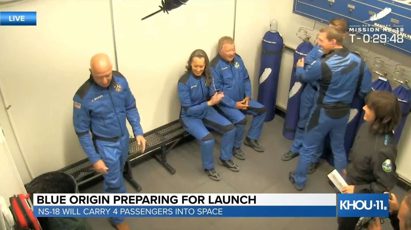 William Shatner take part in New Shepard spacecraft crew