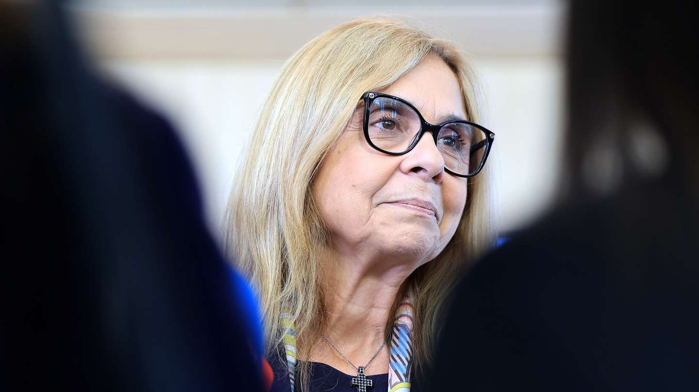 A Ministra da Saúde, Ana Paula Martins, durante a visita às instalações da empresa Sword Health, no Porto, 03 de Novembro de 2025. ESTELA SILVA/LUSA