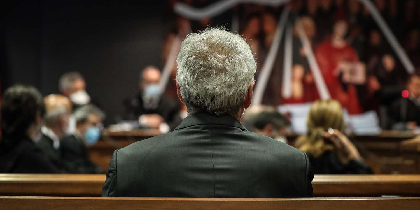 Portugal's former Prime Minister Jose Socrates during  the instructional decision session of the high-profile corruption case known as Operation Marques, at the Justice Campus in Lisbon, Portugal, 9 April 2021. Operation Marques has 28 defendants - 19 people and 9 companies - including former Prime Minister Jose Socrates, banker Ricardo Salgado, businessman and friend of Socrates Carlos Santos Silva and senior staff of Portugal Telecom and is related to crimes of corruption, active and passive, money laundering, document forgery and tax fraud. MARIO CRUZ / POOL/ LUSA