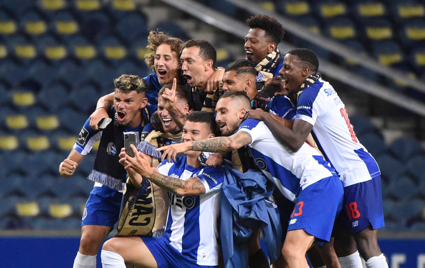 FBL-POR-LIGA-PORTO-SPORTING