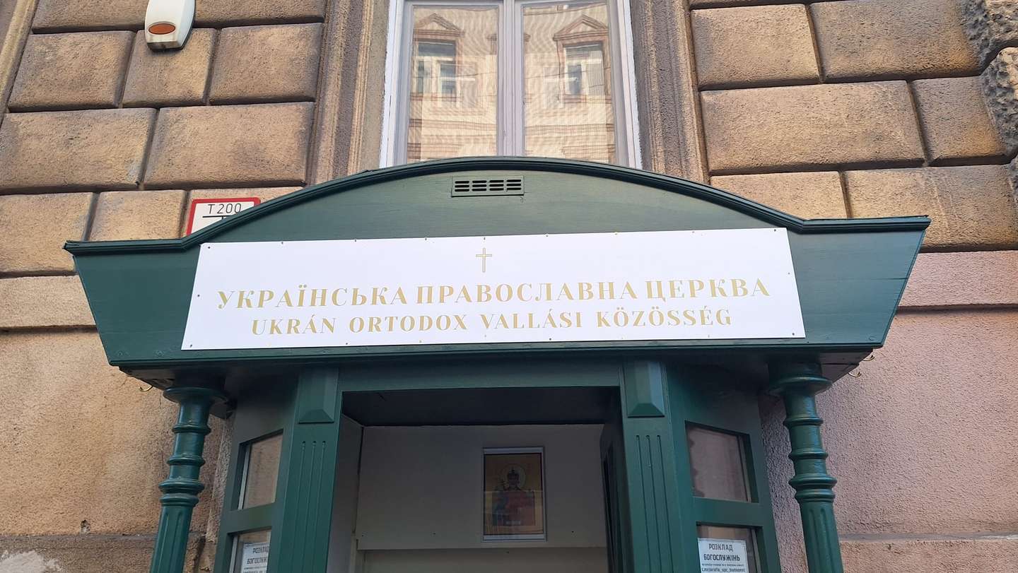 Entrada da Igreja ortodoxa ucraniana de Budapeste 9 de abril de 2026