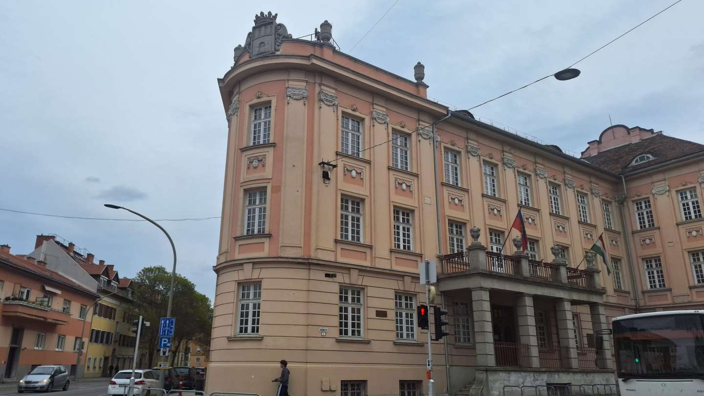 Cidade natal de Viktor Orbán, Székesfehérvár. 10 de abril de 2026.