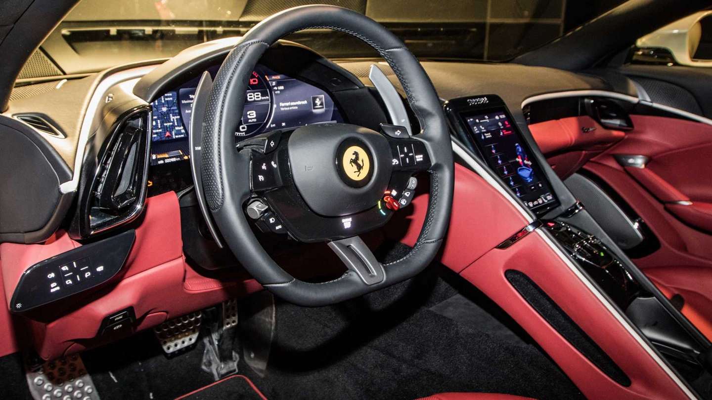 Roma é o novo modelo da Ferrari, esguio e 