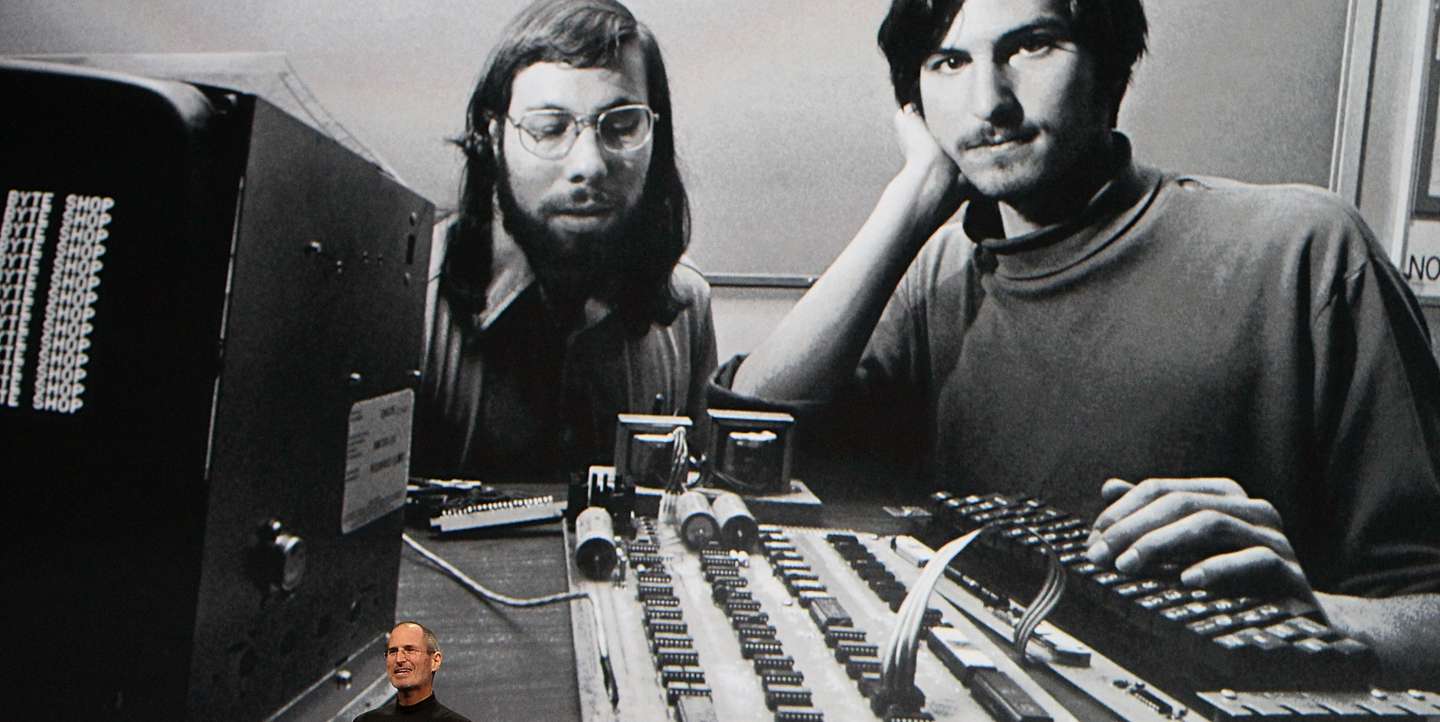 Na penúltima apresentação feita por Steve Jobs, em 2010, foi projetada uma fotografia dos primeiros anos da Apple