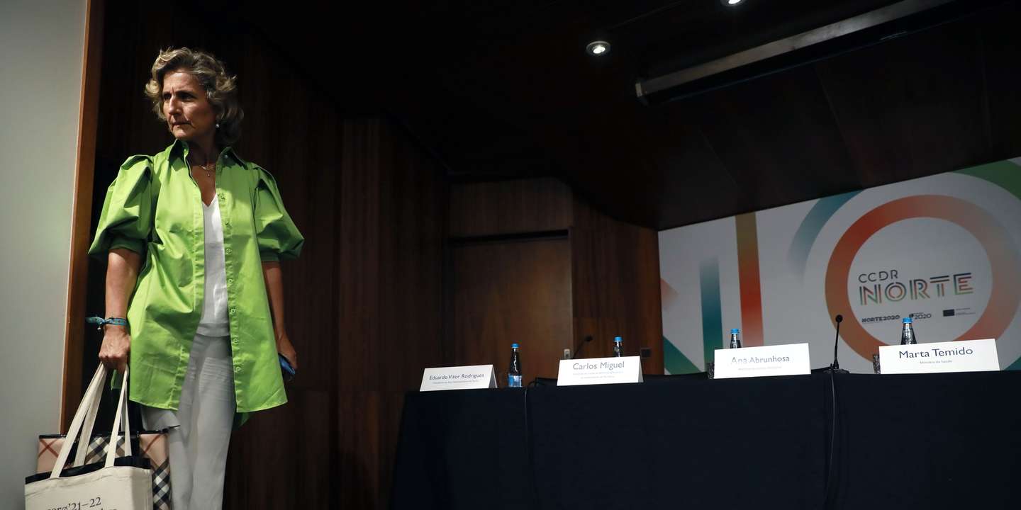 A ministra da Coesão Territorial, Ana Abrunhosa, durante uma reunião com autarcas da Área Metropolitana do Porto para debater o processo de descentralização de competências na Comissão de Coordenação e Desenvolvimento Regional do Norte (CCDRN), no Porto, 21 de junho 2022. ESTELA SILVA/LUSA