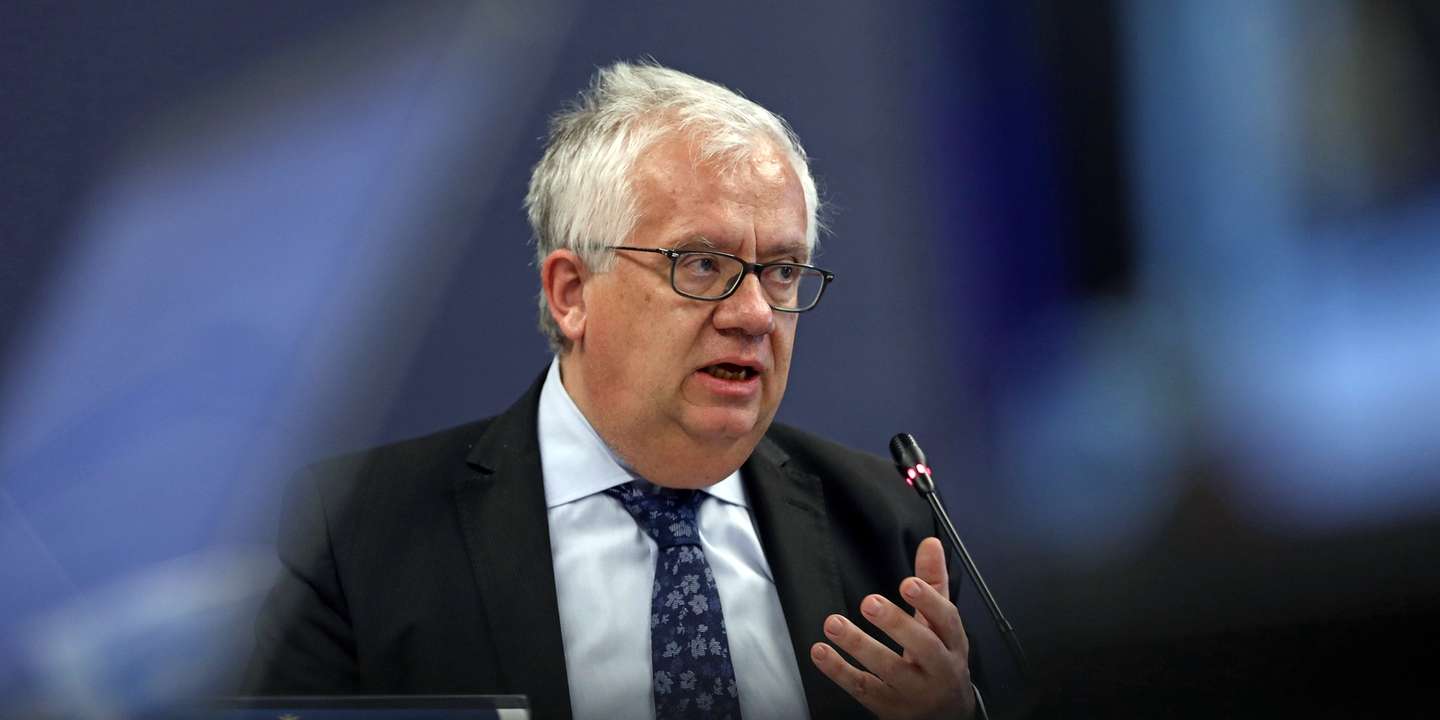 epa09226293 Portuguese Minister of Home Affairs Eduardo Cabrita attends an International Conference on Human Trafficking included in the official program of the Portuguese Presidency of the Council of the European Union in Lisbon, Portugal, 25 May 2021. Under the theme 'Ten years on the European Anti-Trafficking Directive', the Conference will invite European and national guests to reflect on a decade of implementation of the European Directive, not only in Portugal but also in other member states.  EPA/ANTONIO PEDRO SANTOS