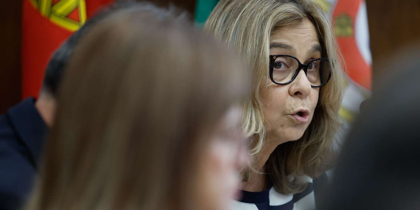 A ministra da Saúde, Ana Paula Martins, intervém durante a sua audição na Comissão de Saúde, sobre as «dificuldades de funcionamento dos serviços de urgência», na Assembleia da República, em Lisboa, 10 de julho de 2024. ANTÓNIO PEDRO SANTOS/LUSA