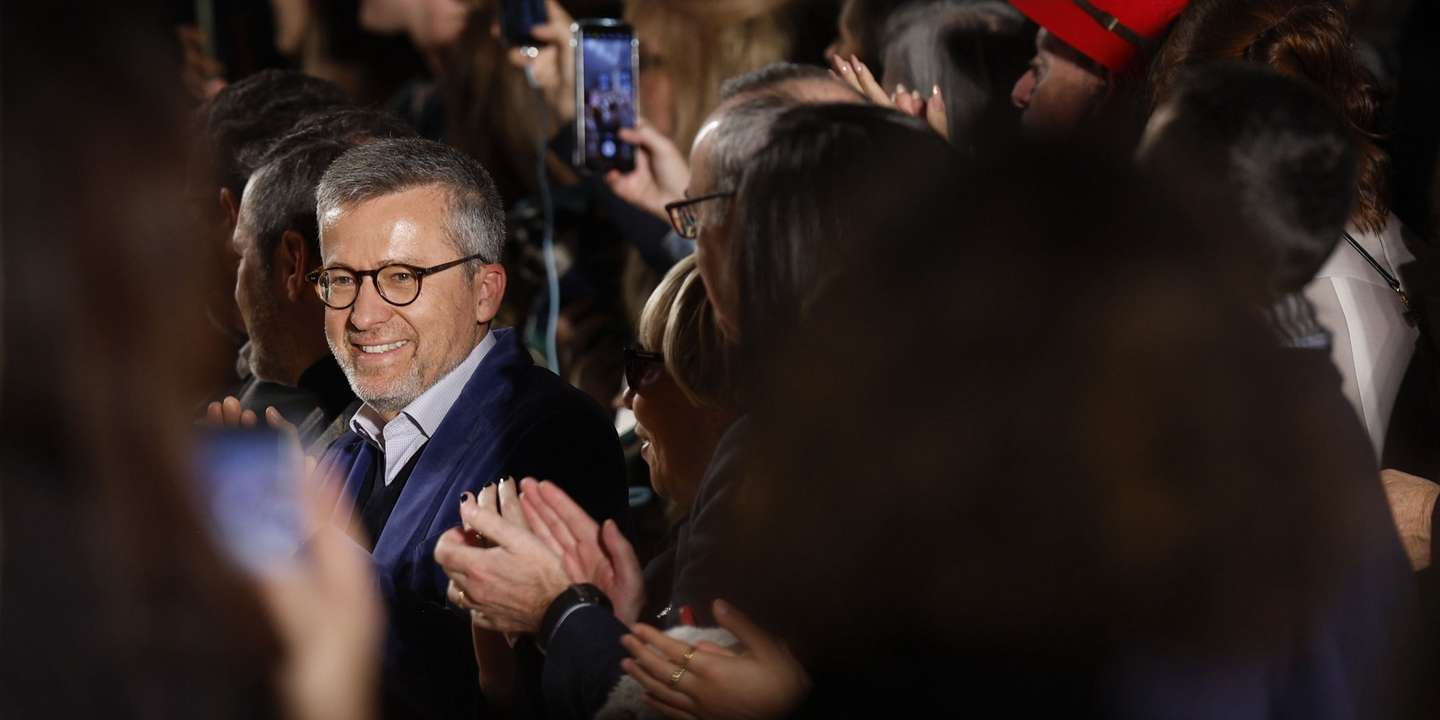 Lisbon's Mayor Carlos Moedas reacts during the fashion designer Carlos Gil show at the Lisbon Fashion Week in Lisbon, Portugal, 08 march 2025. ANTONIO PEDRO SANTOS/LUSA