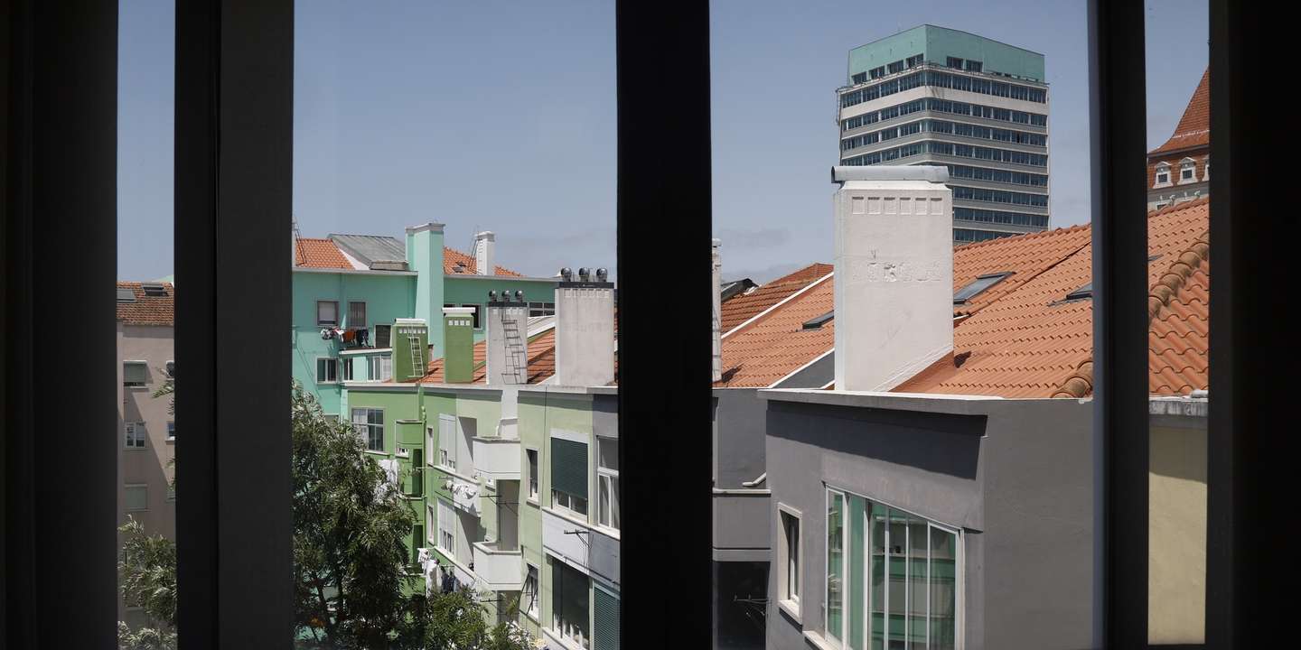 Visão geral de um bairro habitacional, em Lisboa, 02 de junho de 2025. Habitação. Arquitetura. Construção Civil. Gruas. ANTÓNIO PEDRO SANTOS/LUSA