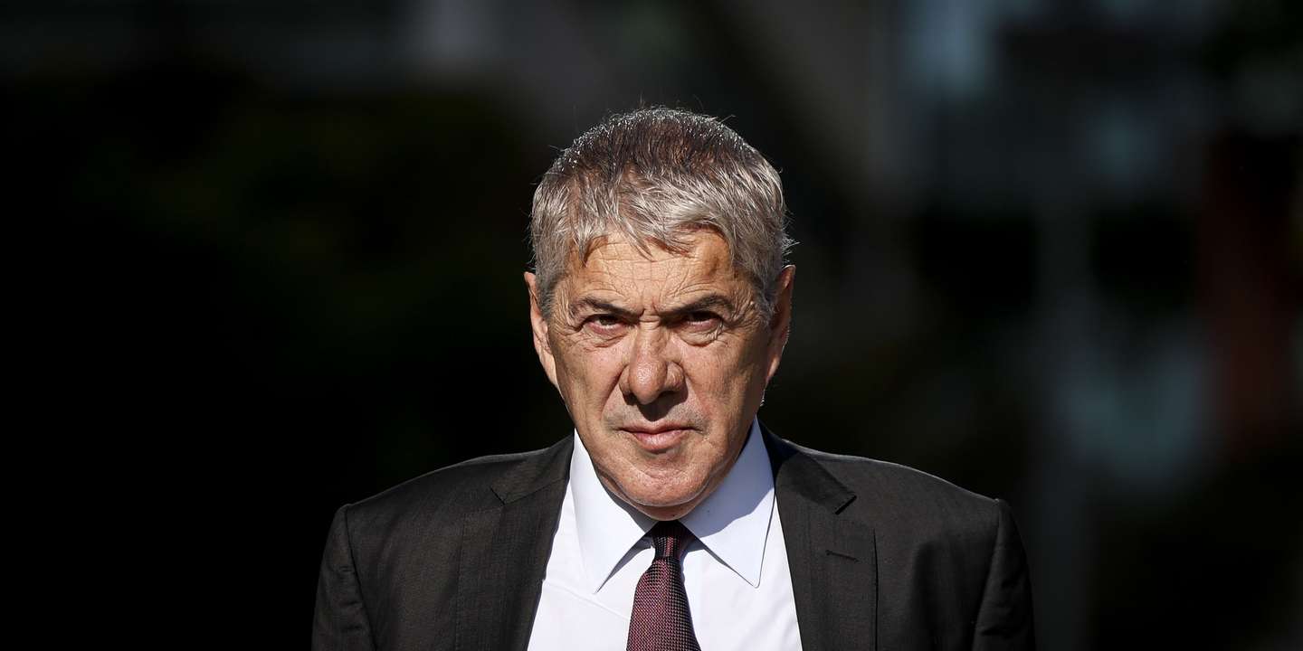 epa12351009 Former Portuguese Prime Minister Jose Socrates, the main defendant in the Operation Marques corruption case, arrives at the Lisbon Central Criminal Court in Lisbon, Portugal, 04 September 2025. Socrates and 20 other suspects in Operation Marques are set to stand trial, more than a decade after the case accusing the former prime minister of corruption came to light.  EPA/FILIPE AMORIM