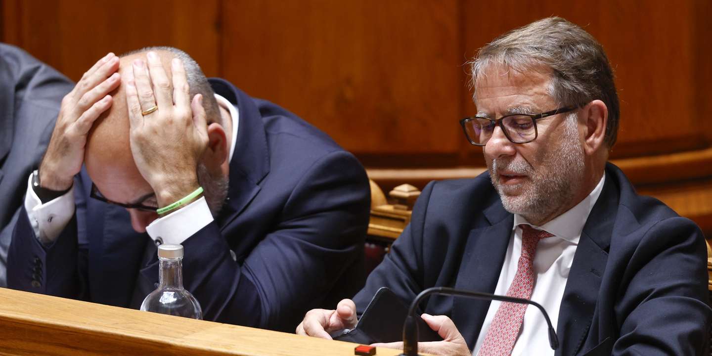 O ministro da Administração Interna, Luís Neves (D), ladeado pelo ministro das Infraestruturas e Habitação, Miguel Pinto Luz (E), durante o debate sobre o Estado da Nação, na Assembleia da República, em Lisboa, 16 de julho de 2026. ANTÓNIO PEDRO SANTOS/LUSA