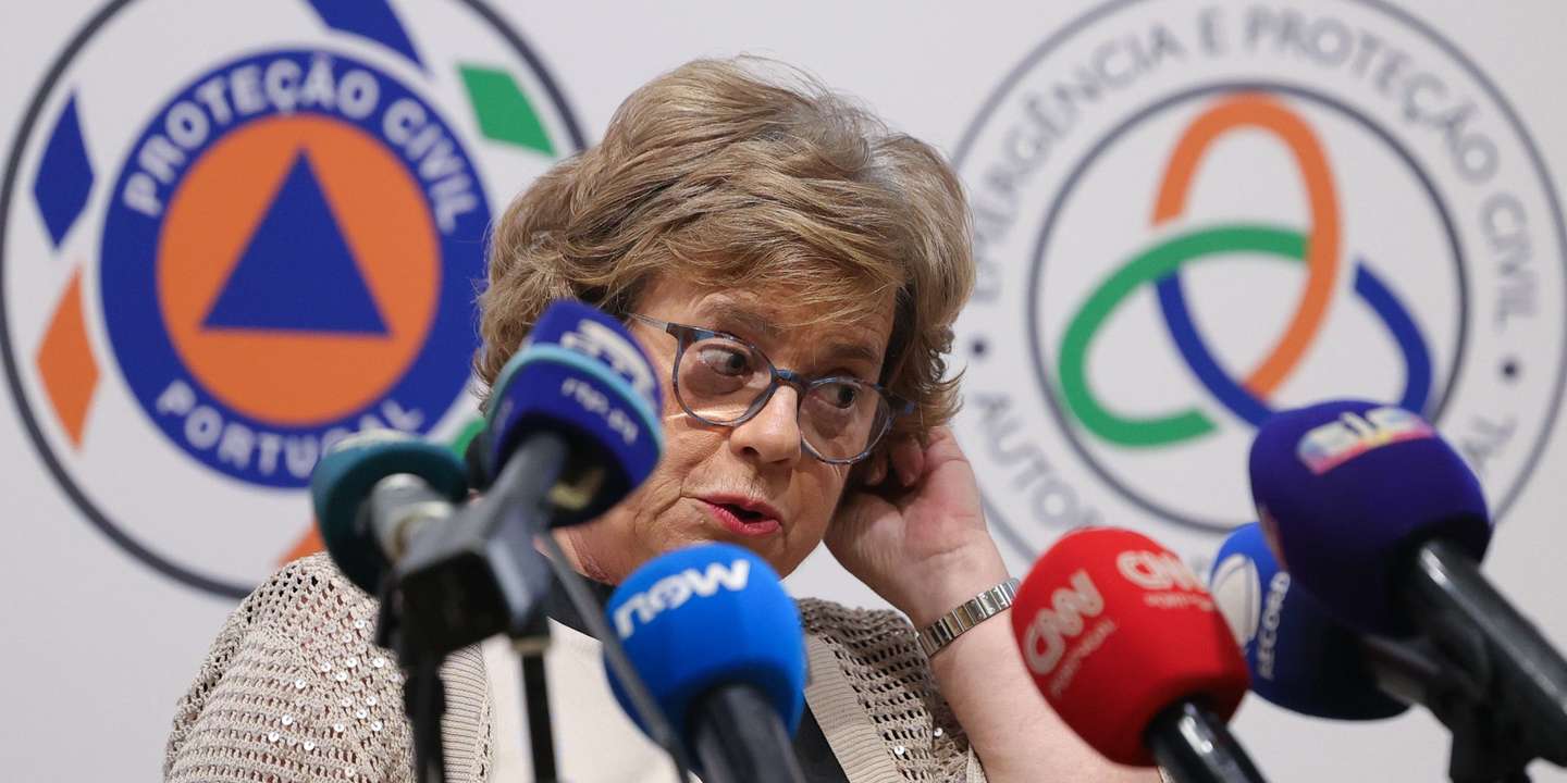Maria Lúcia Amaral, ministra da Administração Interna, durante a conferência de imprensa sobre incêndios em Portugal, na sede da Autoridade Nacional de Emergência e Proteção Civil (ANEPC), em Oeiras, 14 de agosto de 2025.   MANUEL DE ALMEIDA/LUSA