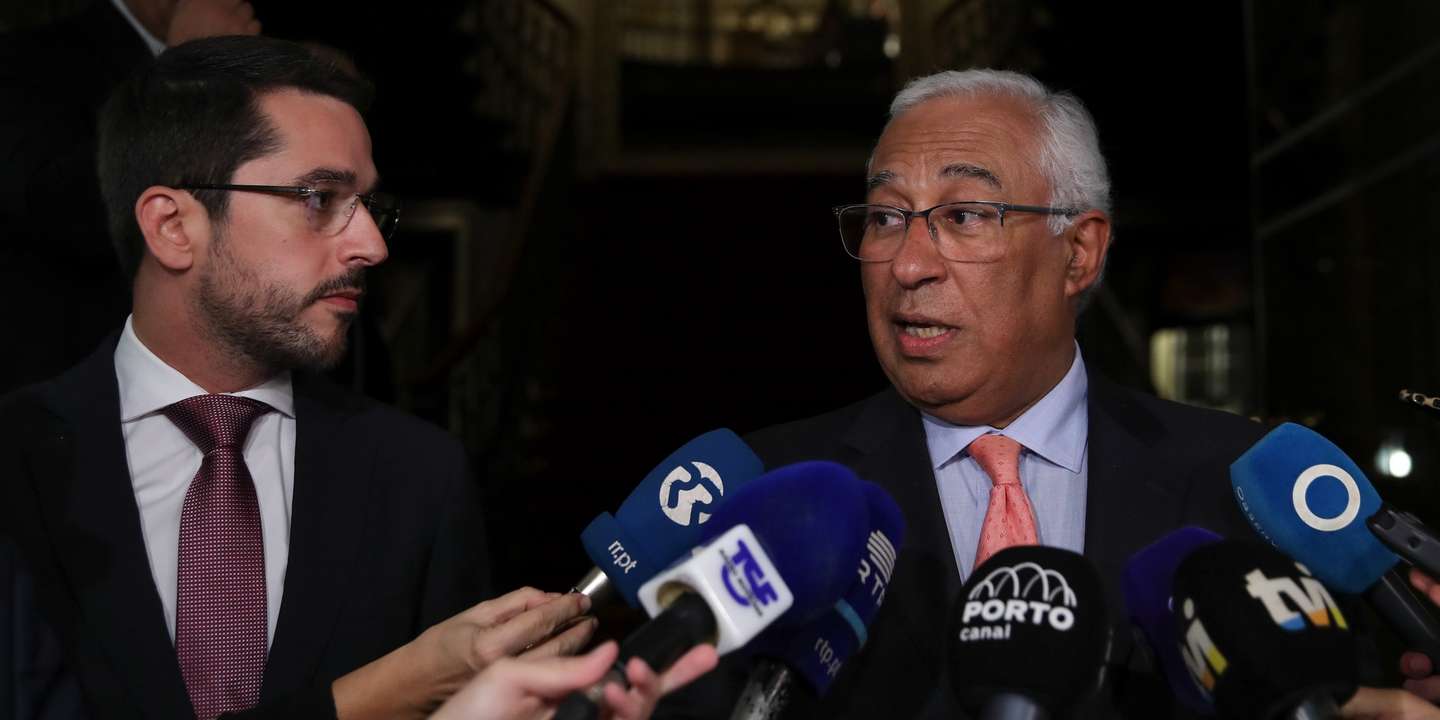 O secretário-geral do Partido Socialista (PS), António Costa, fala aos jornalistas sobre a demissão do secretário de Estado Miguel Alves, antes da reunião da Comissão Política do partido, em Lisboa, 10 de novembro de 2022. ANTÓNIO COTRIM/LUSA