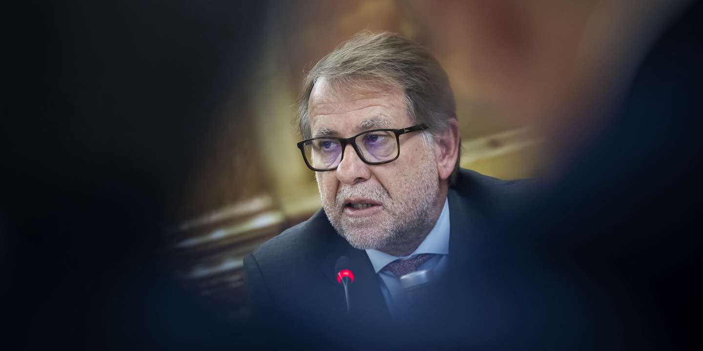 O ministro da Administração Interna, Luis Neves, durante a sua audição na Comissão de Assuntos Constitucionais, Direitos, Liberdades e Garantias, na Assembleia da República, em Lisboa, 17 de junho de 2026. JOSÉ SENA GOULÃO/LUSA