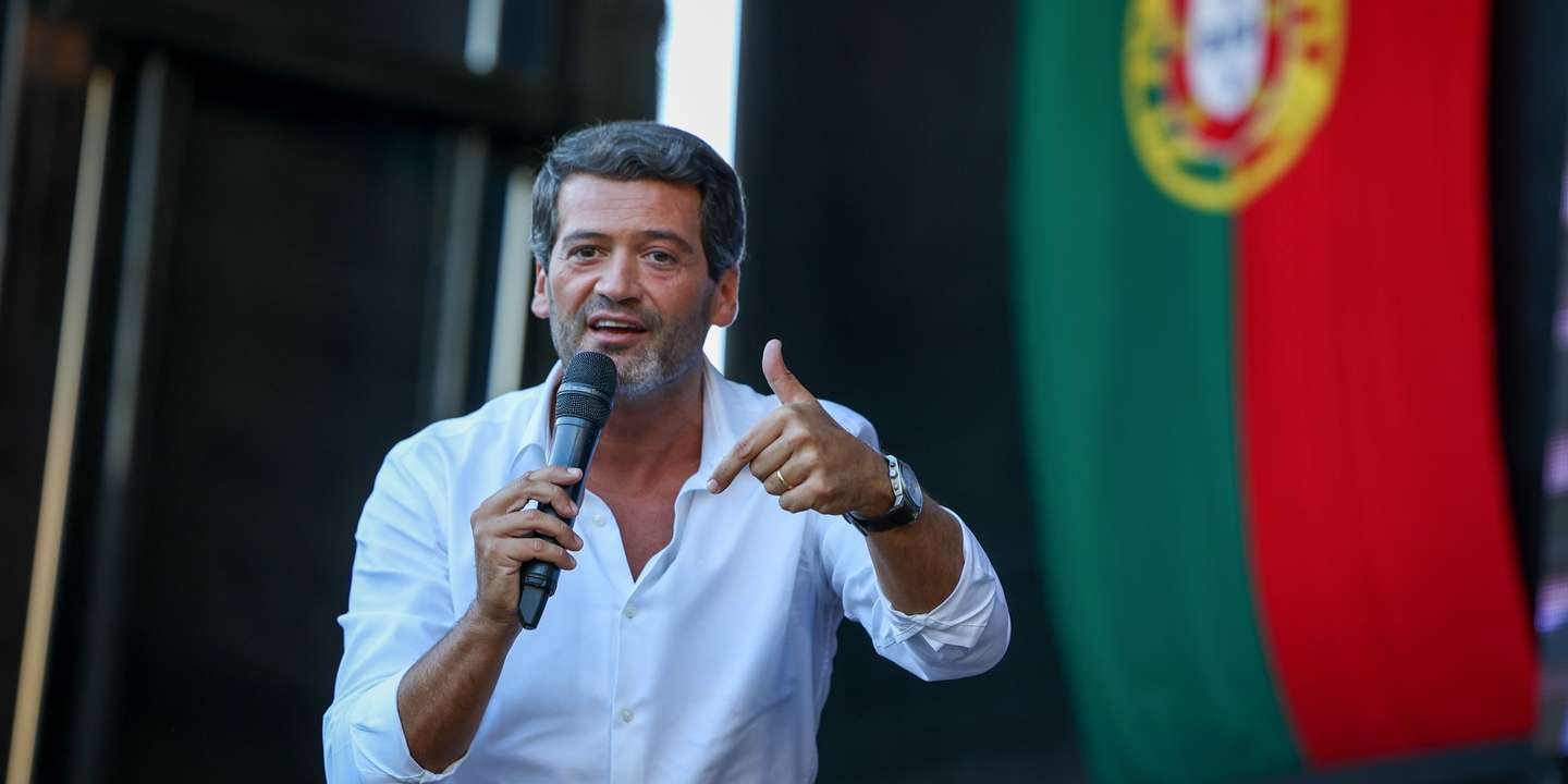 Far right party Chega leader, Andre Ventura, delivers a speech during the demonstration promoted by the party against the “uncontrolled immigration and insecurity in the streets”, Lisbon, Portugal, 29th September 2024. JOSE SENA GOULAO/LUSA