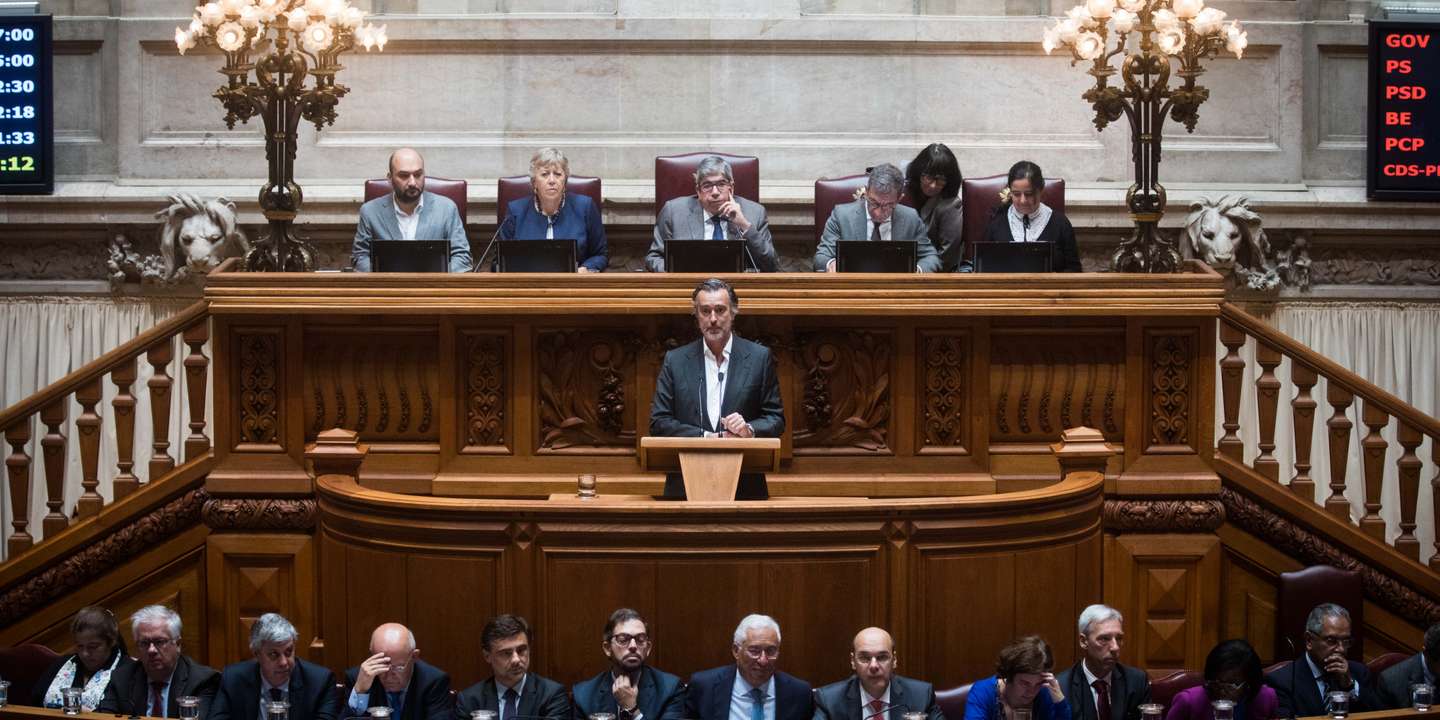 Costa descreveu liberais como "queques" que tentam guinchar e acusou-os de competirem com o Chega no "lamaçal" do debate político