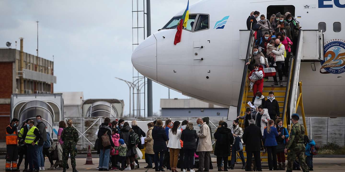 Refugiados Ucranianos à chegada a Portugal, no Aeroporto de Figo Maduro em Lisboa, 10 de março de 2022. RODRIGO ANTUNES/LUSA