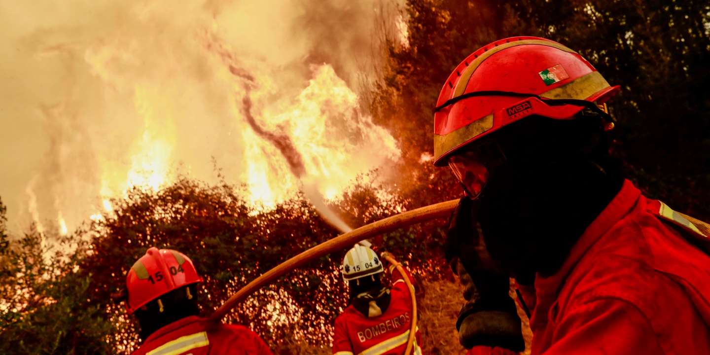 epa12308414 Firemen fight the flames during a forest fire that started five days ago near the Aldeia de Piodao, in Arganil, and spreads to Silvares, in Fundao, Portugal, 18 August 2025. Forest fires have burned in Portugal 185.753 hectares to date, causing two deaths, including a firefighter, and several injuries, most of them minor, and completely or partially destroyed primary and secondary residences, as well as farms, livestock operations, and forest areas.  EPA/MIGUEL PEREIRA DA SILVA
