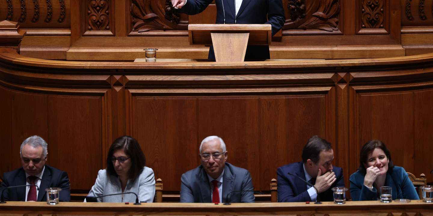 O deputado do Iniciativa Liberal (IL) João Cotrim de Figueiredo, fala durante o encerramento da discussão na especialidade do Orçamento do Estado para 2023 na Assembleia da República em Lisboa, 25 de novembro de 2022. TIAGO PETINGA/LUSA